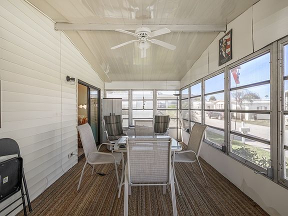 3rd image of 247 Pelican Dr N
