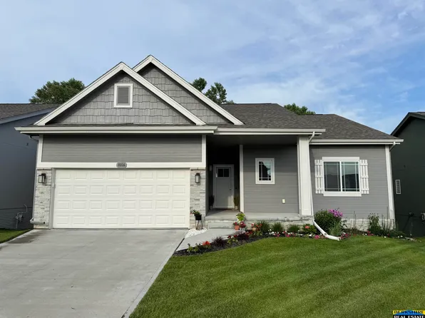 8016 N 86th Ave, Omaha, NE 68122