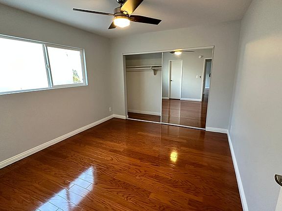 3rd image of 11315 Califa St APT 1