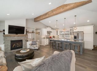 12812 Maywood Ln, Minnetonka, MN 55343