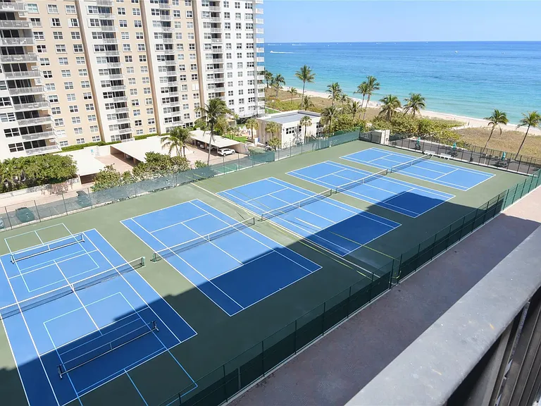 5100 N Ocean Blvd #405 — Photo 16