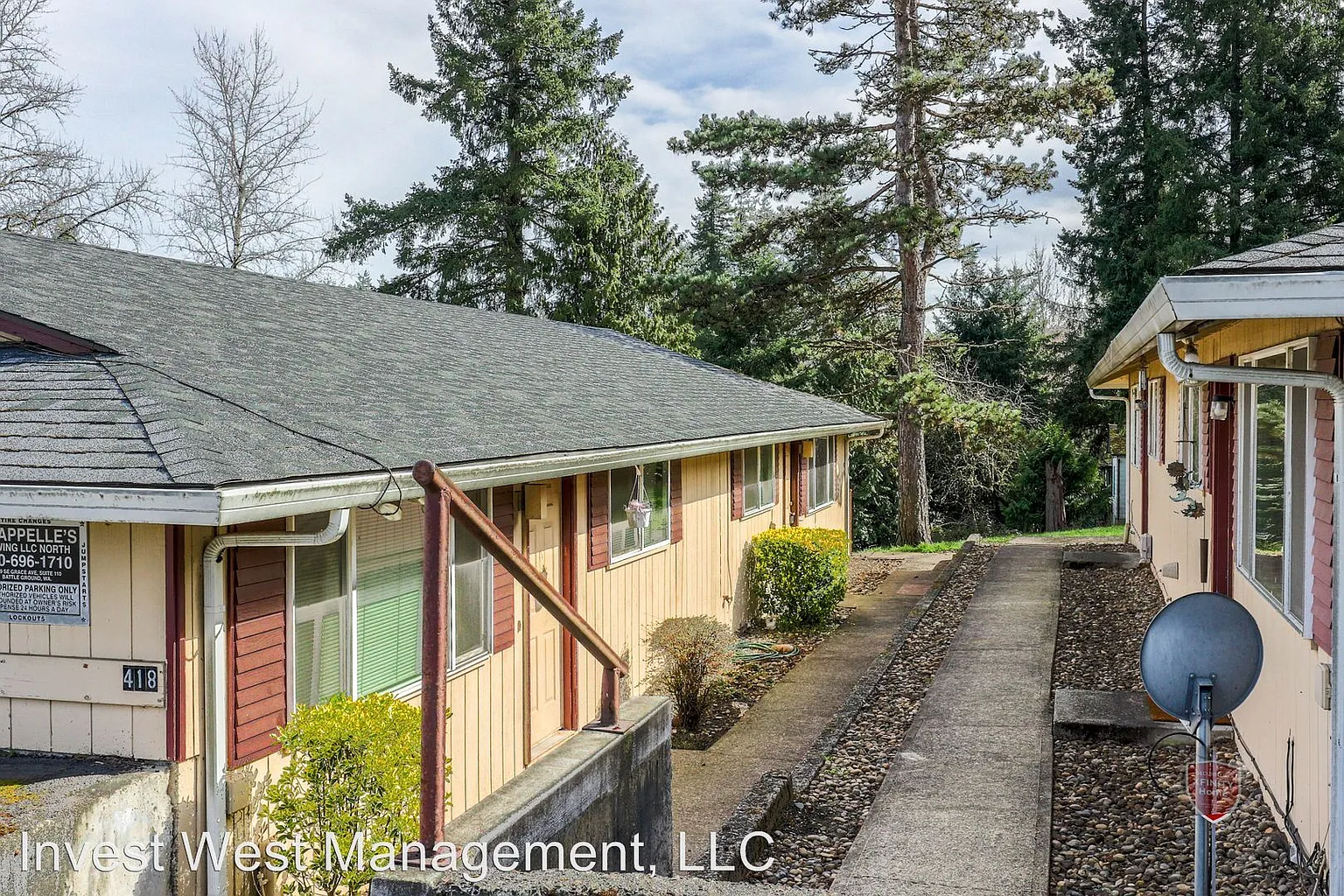 418 W 5th St #8409699 photo 1