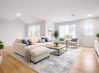 34 Orbit Ln #1, Staten Island, NY 10314