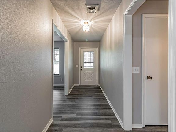 4th image of 2755 Sequoyah Dr