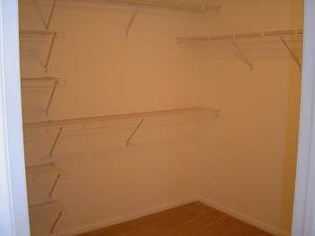 4th image of 728 W Washington St