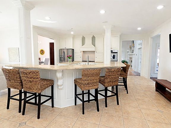 4th image of 371 Myrtle Grove Dr