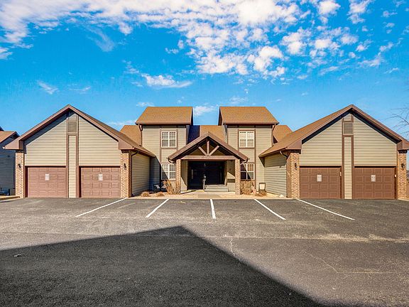 3rd image of 15 Birdie Lane #3