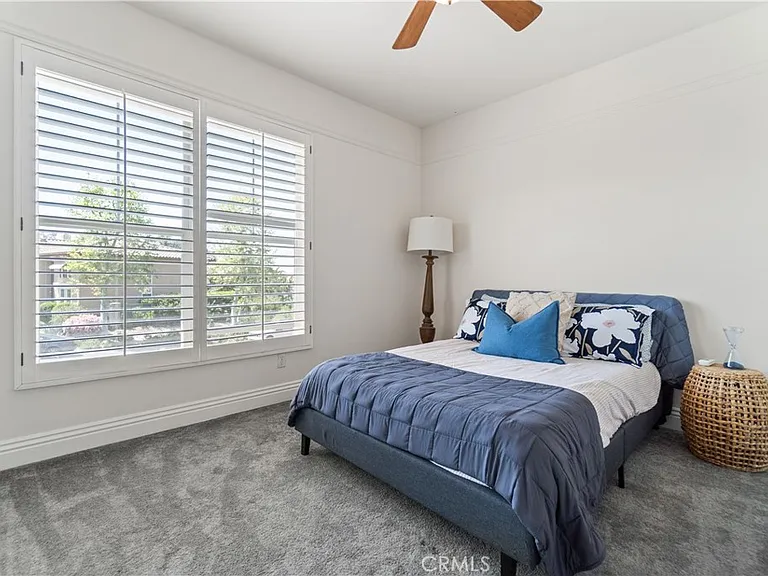 11 Willowglade — Photo 25