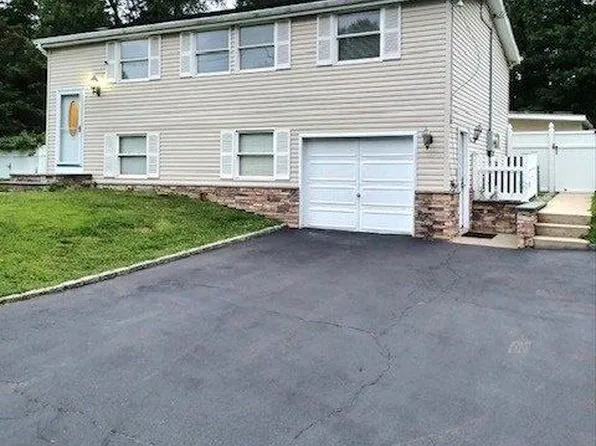 353 Old Town Road, East Setauket, NY 11733