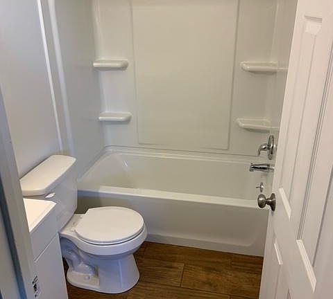 5th image of 29 Elwood Ave #5