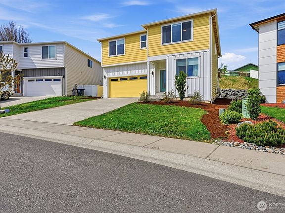 3rd image of 2134 Riverstone Loop