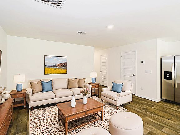 3rd image of 112 Striker Rd