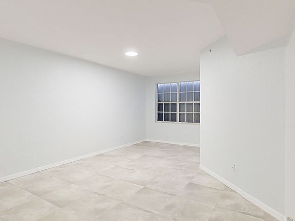 5th image of 771 SW 148th Ave APT 1311