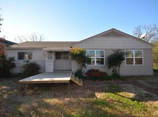 1567 N Oakland Ave, Fayetteville, AR 72703