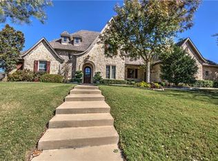 165 Yorkshire Dr, Heath, TX 75032