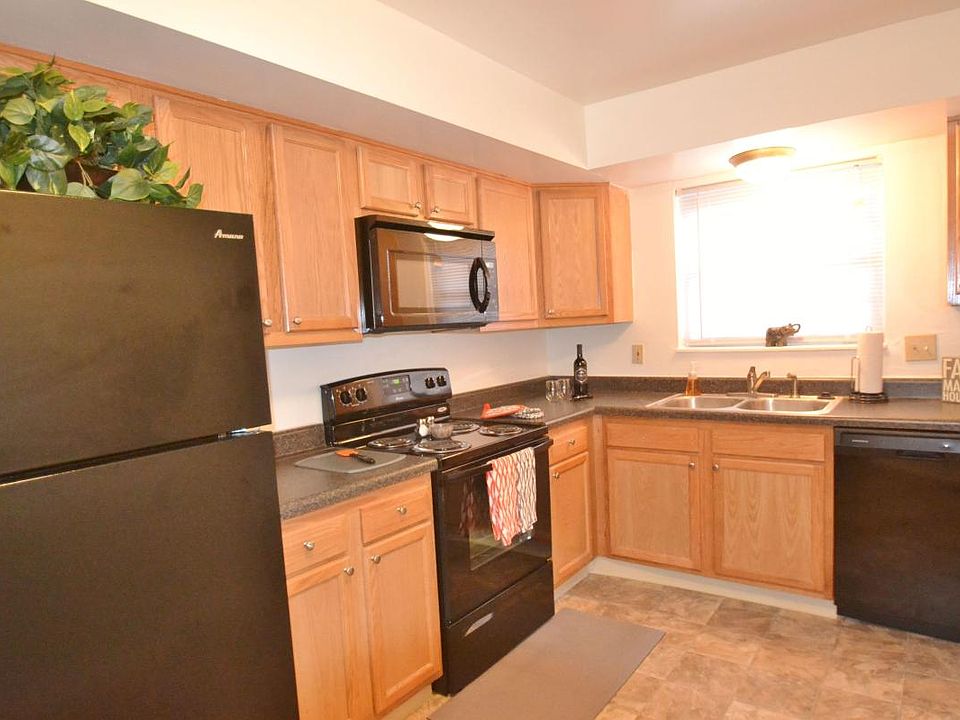 1st image of 839 Park Central Dr N APT C