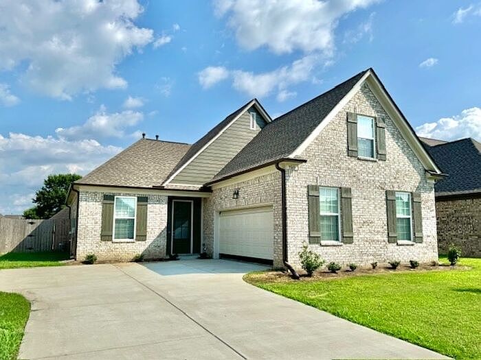 1st image of 5560 Lakeside Cir W
