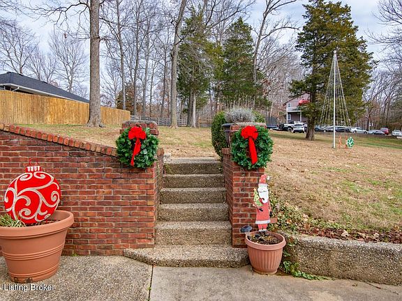 4th image of 216 Bellemeade St