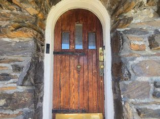 629 E Woodlawn St, Philadelphia, PA 19144