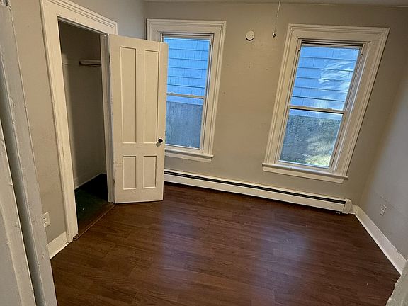 4th image of 28 Taylor St Floor 1