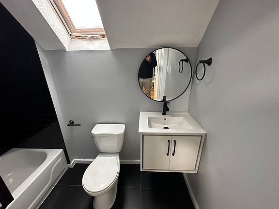 5th image of 315 Newhall St #3