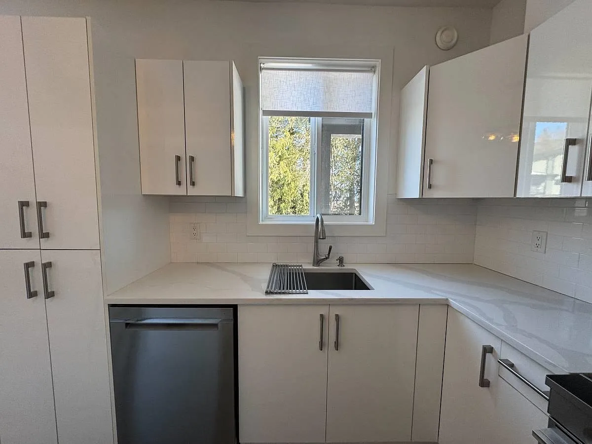 2 bed, 900 sqft, $1,875 — Photo 4
