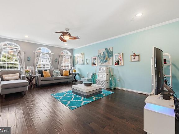 5th image of 2832 Coppersmith Pl