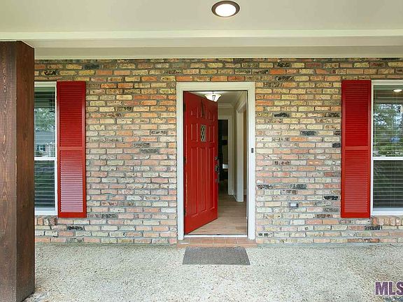 3rd image of 1216 Stoneliegh Dr