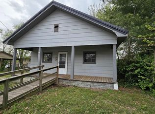 202 S Liberty St, Marion, IL 62959