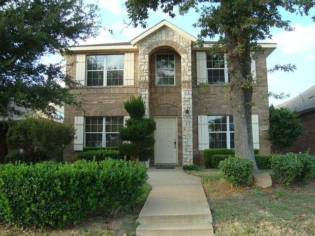 1st image of 9017 Holliday Ln