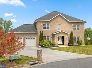 1941 Rhianon Ln, Harrisonburg, VA 22801