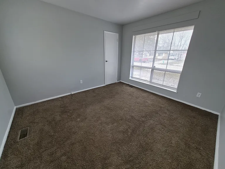 3525 Luewan Ct — Photo 10