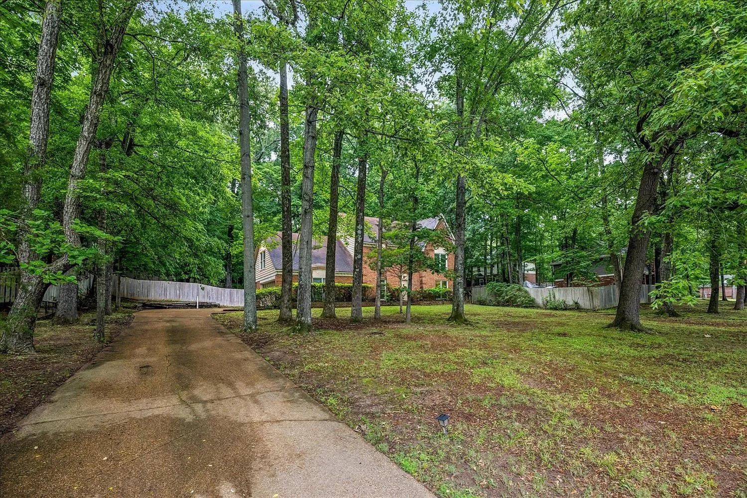4 bed, 2.5 bath, 3140 sqft, $2,250 — Photo 4
