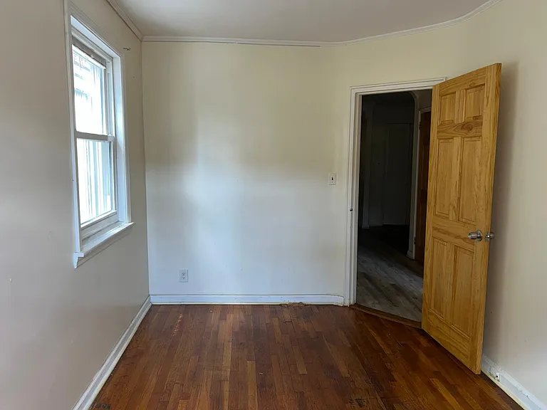 1145 E 52nd St #1 — Photo 10