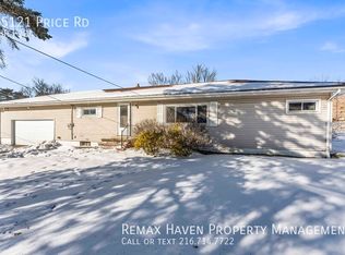 25121 Price Rd, Bedford Heights, OH 44146