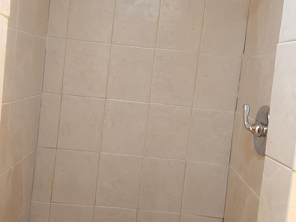 BATH 2 SHOWER