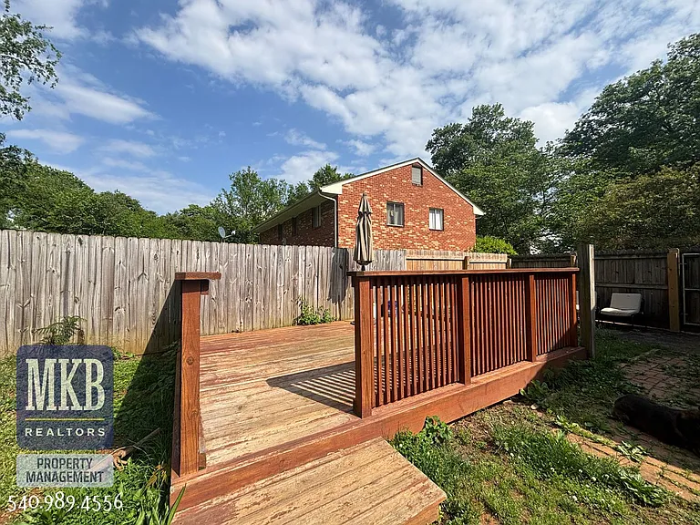 4706 Casper Dr NE — Photo 38