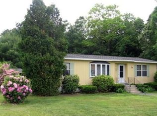 25 Oldfield Dr, Kingston, MA 02364