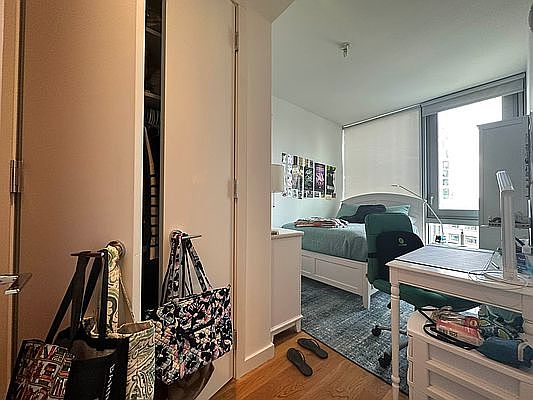4th image of 436 Albee Sq #25B