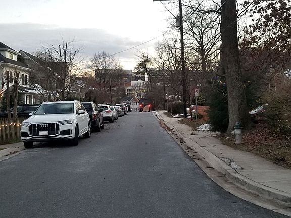 4th image of 7915 Kentucky Ave