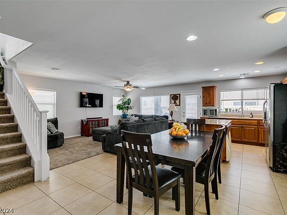 2nd image of 5668 Balsam St
