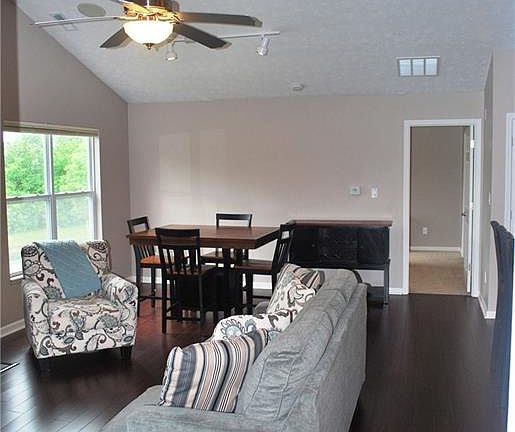 4th image of 9485 Meadow Woods Ln Unit 189