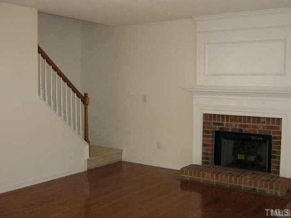 Family area/Great room/L