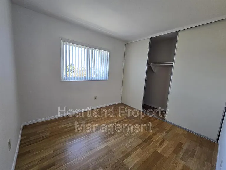 471 Tesota Ct — Photo 8