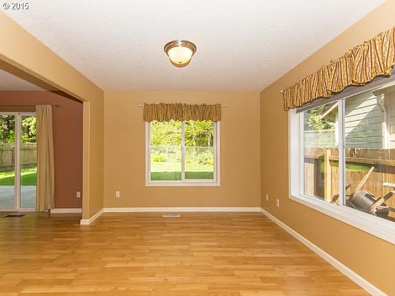 4th image of 8020 NE 86th Ave