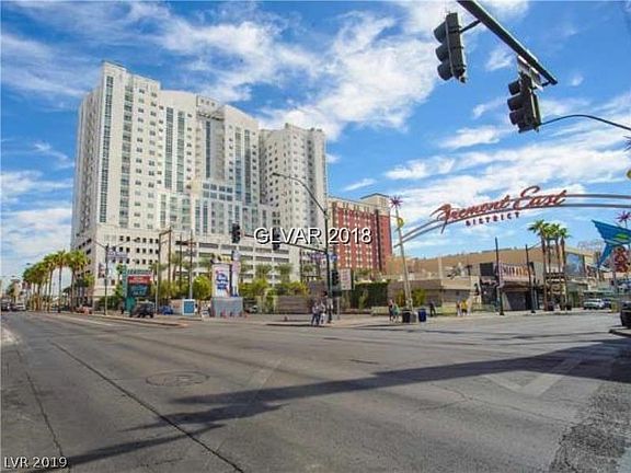2nd image of 150 Las Vegas Blvd #1006