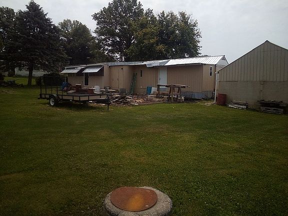 2nd image of 409 Riverview Dr
