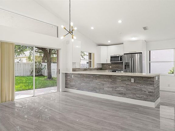 3rd image of 224 E Bayridge Dr #0