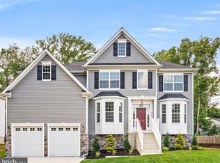 307 Kenwood Dr, Moorestown, NJ 08057
