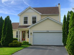 774 Graham Rd, North Aurora, IL 60542